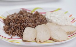 A tasty and effective diet on buckwheat and chicken: losing weight without harm to health
