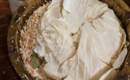 The most delicious recipes for sauerkraut in a tub - lick your fingers!
