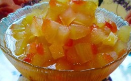 How to make candied peels from watermelon peels: the simplest recipes
