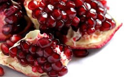 Useful properties of pomegranate peels and how to use them