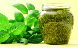 The best ways to keep basil for the winter at home