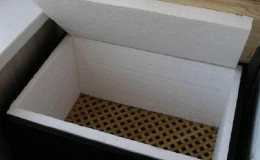 Detailed instructions: how to make a box for storing potatoes on the balcony