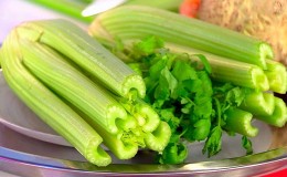 How to prepare different types of celery for the winter: the best ways and proven recipes