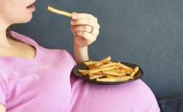 Why during pregnancy pulls potatoes and is it possible to eat it