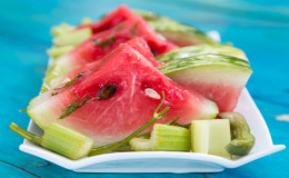 Top 8 original recipes for delicious pickled watermelons with honey for the winter in jars
