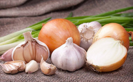 Is it possible to eat onions during pregnancy and for how long