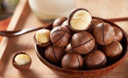 Why is chocolate macadamia nut good and how to eat it correctly