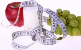 We fight overweight without starving: is it possible to eat grapes while losing weight