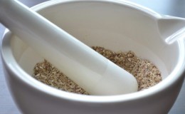 The benefits and harms of oatmeal for the body and the scope of the product