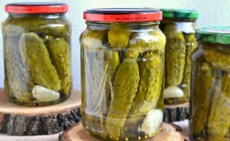 We make crispy preparations for the winter: how to salt cucumbers correctly, the best recipes