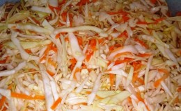 Very tasty and simple sauerkraut according to grandmother's recipe, which was used in the old days
