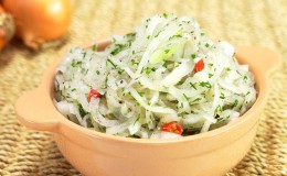 The best tips on how to prepare onions for the winter