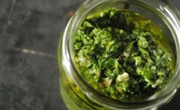 Useful properties of parsley broth and how to cook it correctly