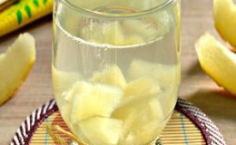 Delicious, aromatic and healthy melon compote: cook yourself according to the best recipes