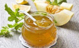 How to cook a simple but delicious melon jam
