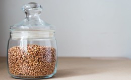 How much buckwheat is stored at home