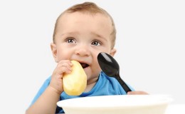 Dealing with the questions why the child eats raw potatoes and is it harmful