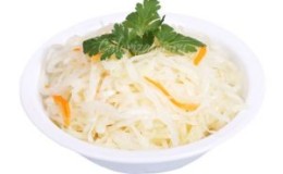 Step-by-step recipes for the winter: how to properly ferment cabbage in a bucket