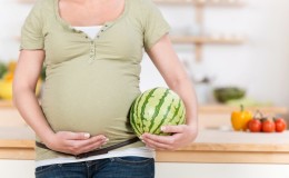 Is it possible to eat watermelon during early and late pregnancy