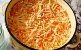 Simple, quick and very tasty recipes for salting cabbage for the winter