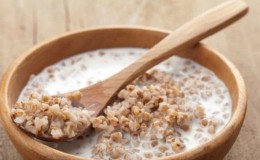 Is it possible to eat buckwheat with milk: what are the benefits and harms of such a combination