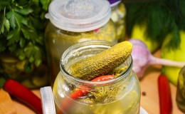 Why pickles get soft in the jar and how to prevent it