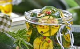 How to quickly and tasty prepare zucchini for the winter
