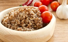 Why steamed buckwheat is useful and how to cook and use it correctly