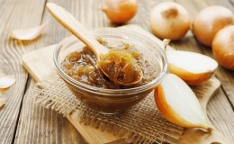 How to cure a cough with an onion