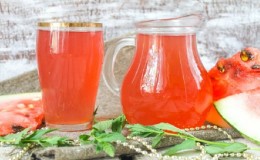 How to cook a delicious and healthy watermelon compote: the best recipes for a refreshing drink and preparations for the winter