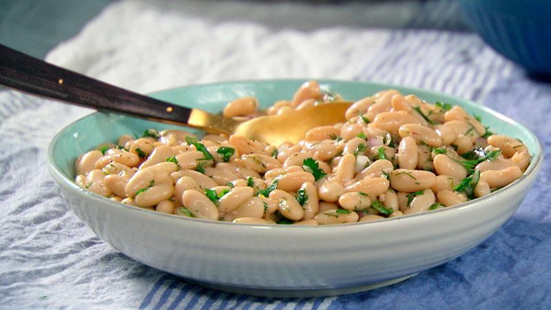 Choosing beans by color: which beans are healthier than white or red and how they differ from each other