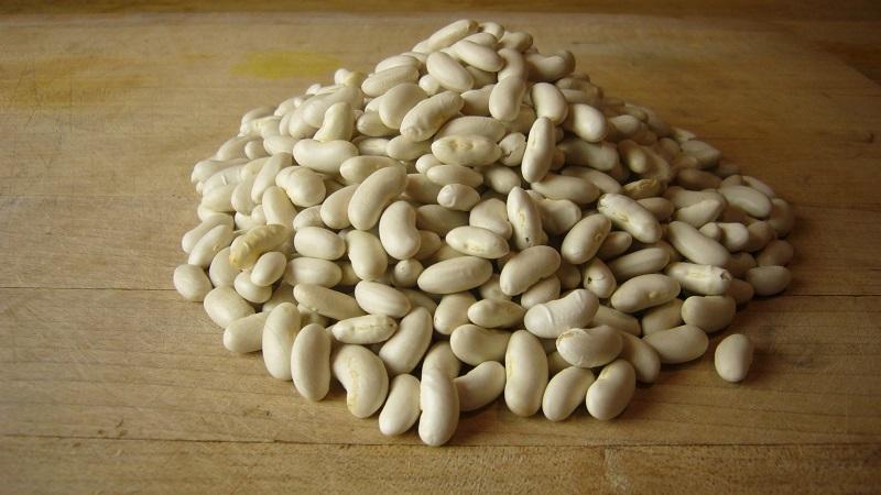 Choosing beans by color: which beans are healthier than white or red and how they differ from each other