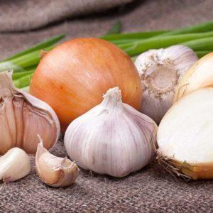 How to cook pickled garlic for the winter with cloves: top 15 easiest and most delicious recipes