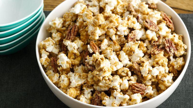 What kind of corn is needed for popcorn: choose the right variety, process the grains and cook them at home