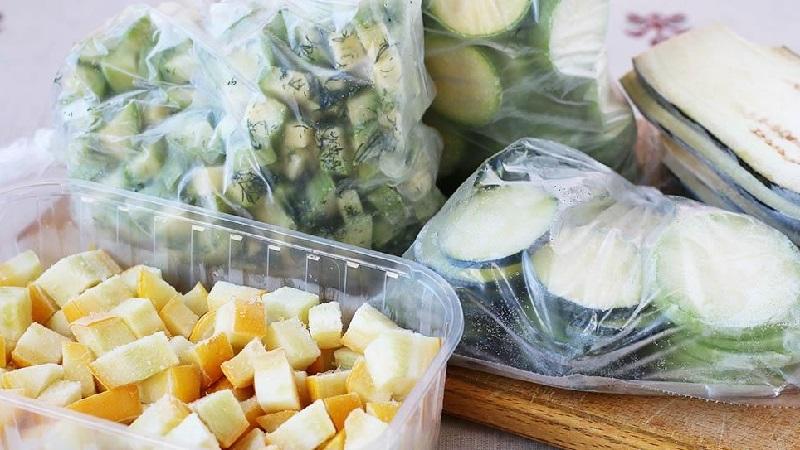 Let's preserve the taste and benefits: how to freeze zucchini fresh for the winter and what to cook from them later