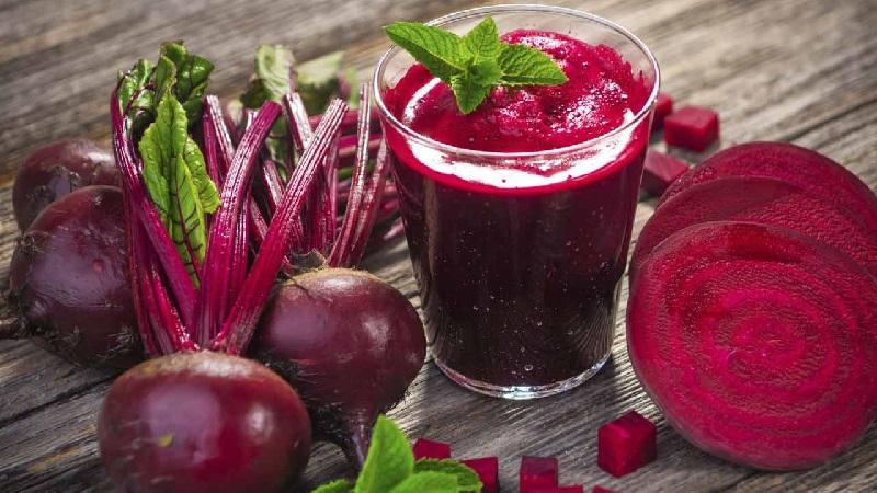 Does beetroot juice help with a cold and how to prepare natural drops for children and adults