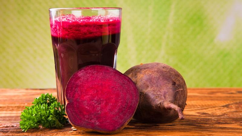 The harm and benefits of raw beets: what properties a fresh vegetable has and how it is used in folk medicine