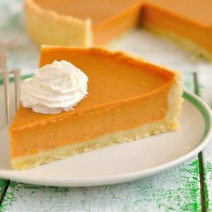 Orange-red Hokkaido pumpkin with a nutty flavor and high in vitamins and fiber