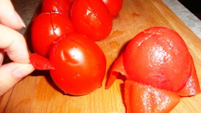 7 ways to peel a tomato: peeling tomatoes easily and easily with a secret from housewives