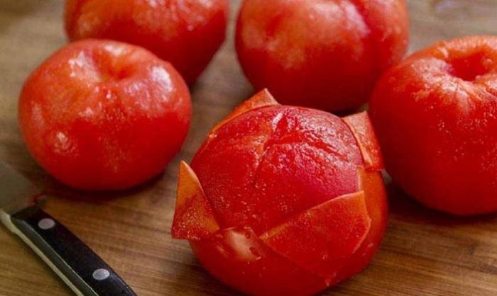 7 ways to peel a tomato: peeling tomatoes easily and easily with a secret from housewives