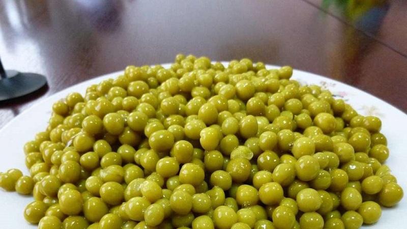 How to cook green peas at home for the winter: the best recipes and useful tips