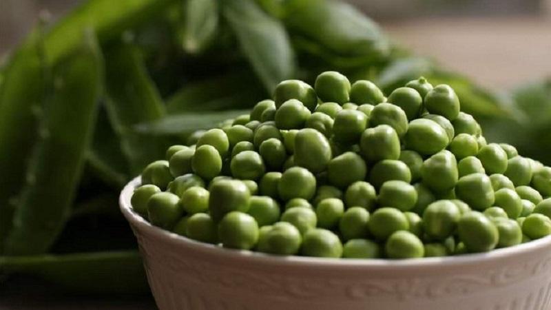 How to cook green peas at home for the winter: the best recipes and useful tips