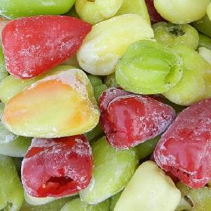How to freeze peppers for the winter for stuffing: instructions for preparing a tasty and healthy preparation