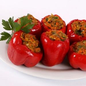How to freeze peppers for the winter for stuffing: instructions for preparing a tasty and healthy preparation