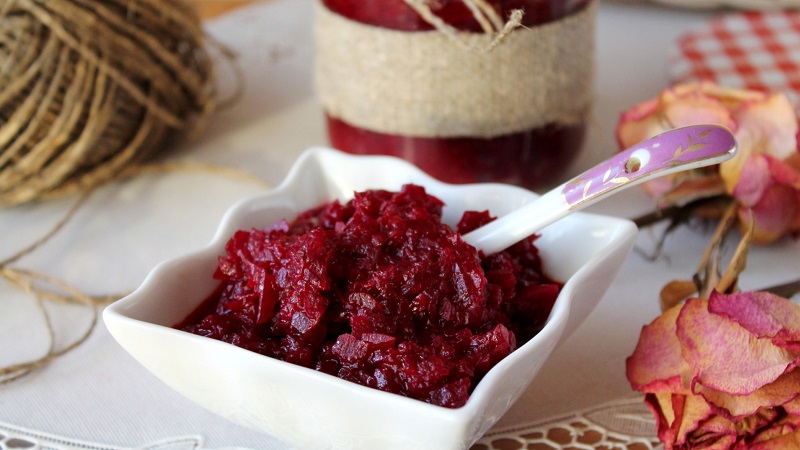 How to salt beets quickly and tasty: an express recipe for guests and ways to preserve a vegetable for the winter