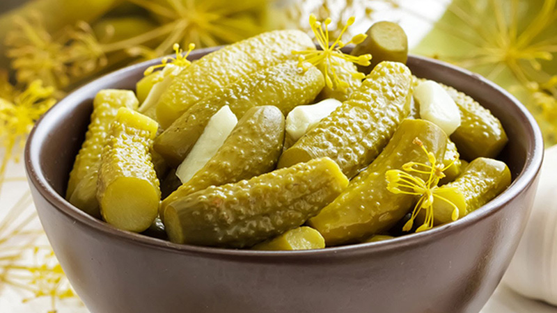 The best recipes for pickled cucumbers with basil for the winter