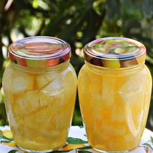 Top 8 best recipes for cooking melon in syrup for the winter in cans