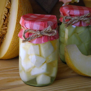 Top 8 best recipes for cooking melon in syrup for the winter in cans
