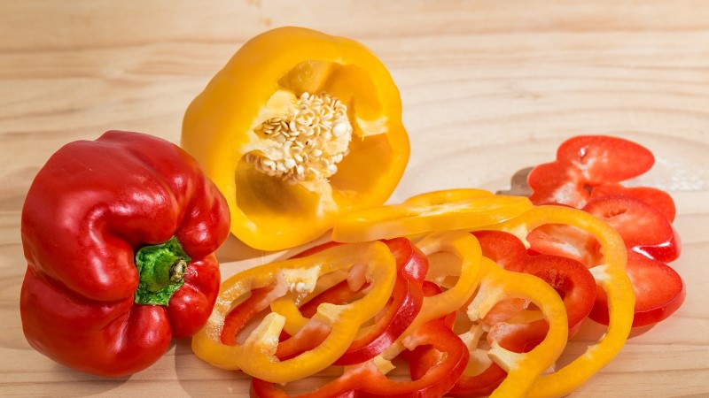 How to freeze bell peppers for the winter: we make useful preparations for delicious dishes