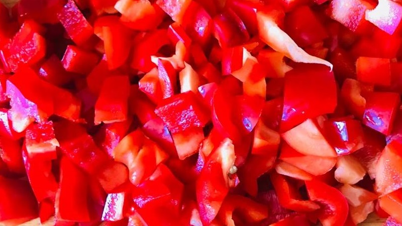 How to freeze bell peppers for the winter: we make useful preparations for delicious dishes